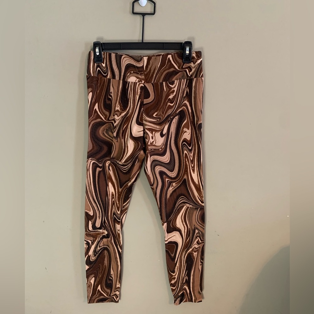 No Boundaries Brown Swirl Leggings
